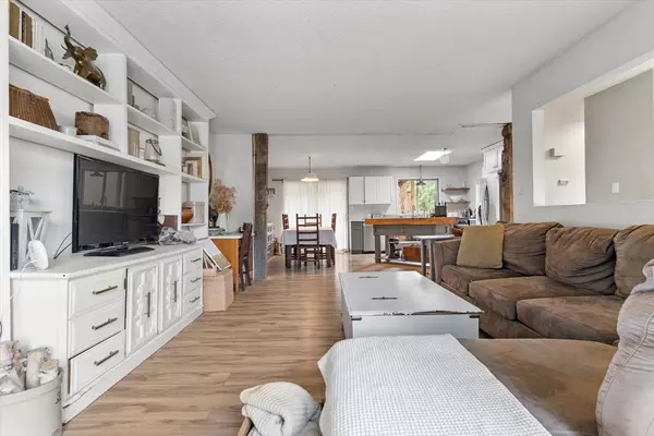 Hope, BC V0X 1L1,21331 Mallard DR