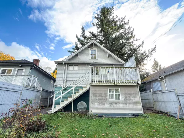 Burnaby, BC V5H 1J9,3865 Sandell ST