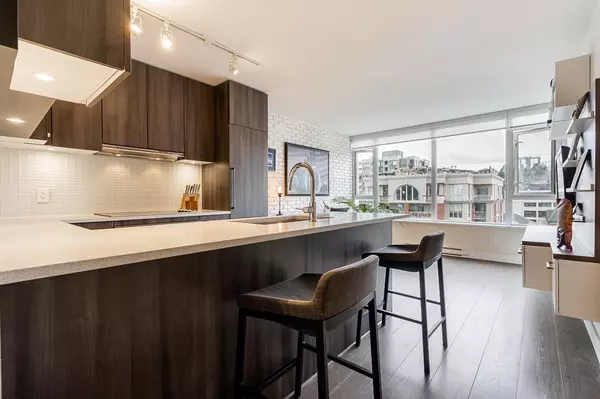 New Westminster, BC V3M 1A9,668 Columbia ST #1104