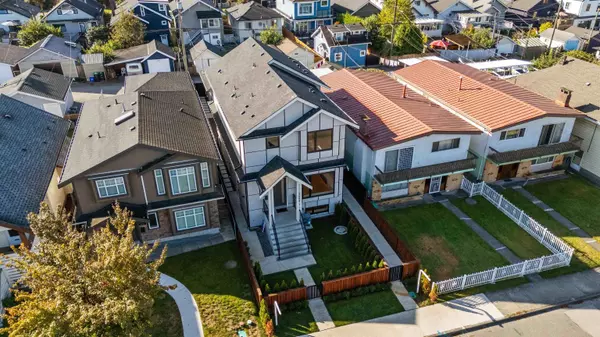 Vancouver, BC V5K 1P9,2658 Dundas ST #1