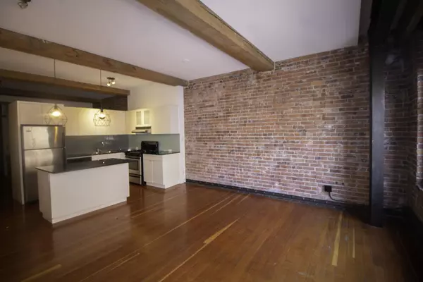 Vancouver, BC V6B 1B6,310 Water ST #205