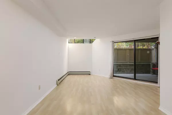 Vancouver, BC V6G 3A5,1500 Pendrell ST #220