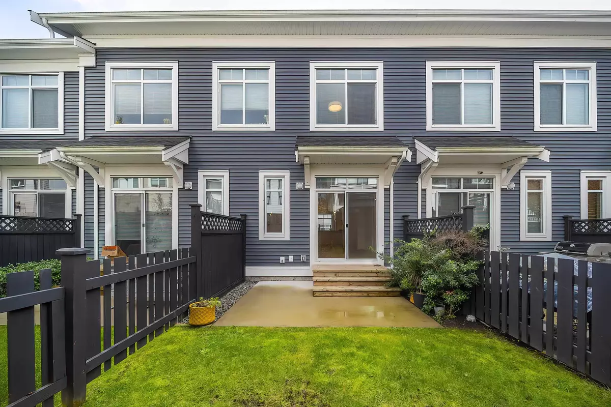 Coquitlam, BC V3B 0R5,1225 Mitchell ST #105