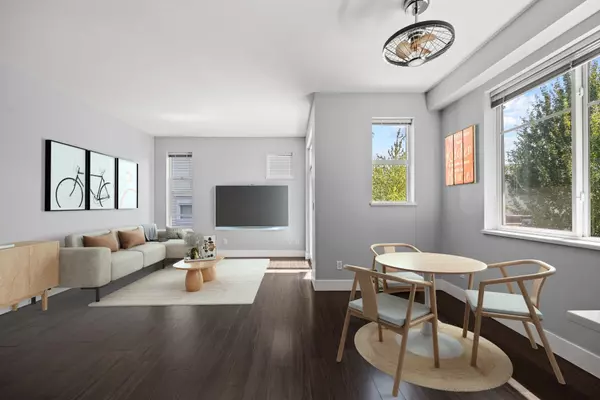 Surrey, BC V4N 6M8,19433 68 AVE #65