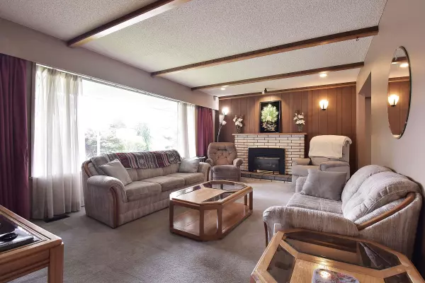 White Rock, BC V4B 3H6,1589 Lancaster ST