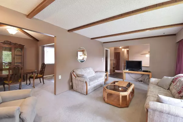 White Rock, BC V4B 3H6,1589 Lancaster ST