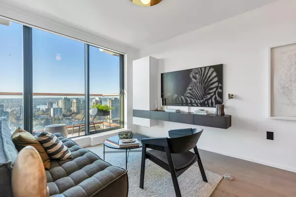 Vancouver, BC V6G 0E4,1482 Robson ST #2201