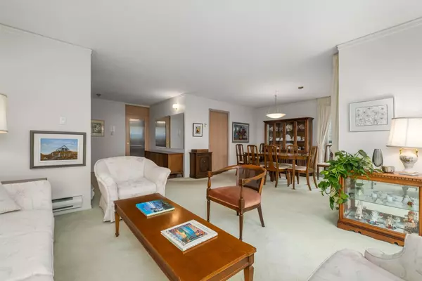 West Vancouver, BC V7T 1H7,1427 Duchess AVE #101