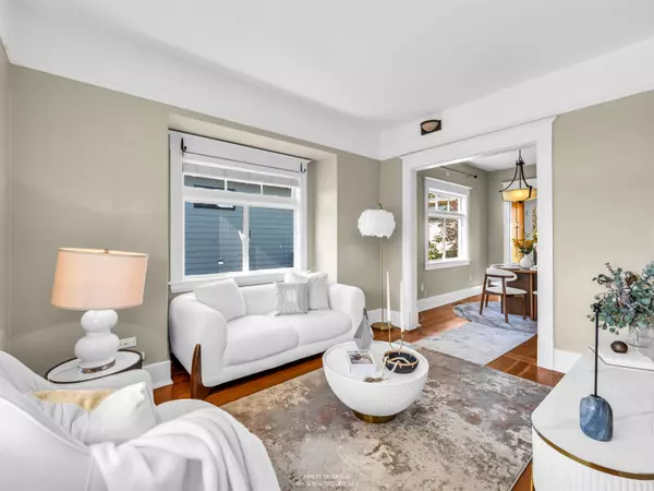 North Vancouver, BC V7N 2L8,138 W Kings RD