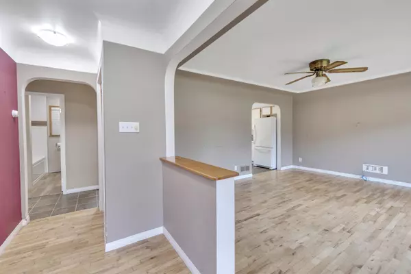 Maple Ridge, BC V2X 2Y8,22128 119 AVE