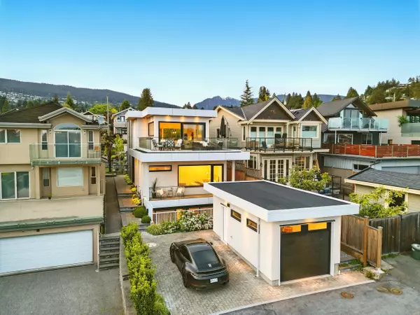 West Vancouver, BC V7T 1H4,1236 Duchess AVE