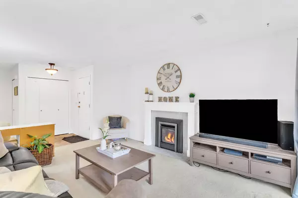 Abbotsford, BC V3G 2E7,34909 Old Yale RD #822