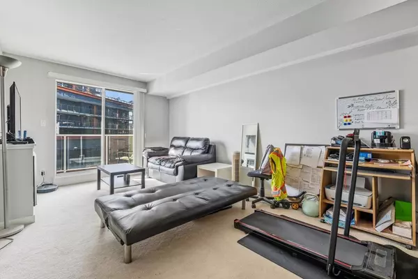 New Westminster, BC V3L 0A6,200 Keary ST #810