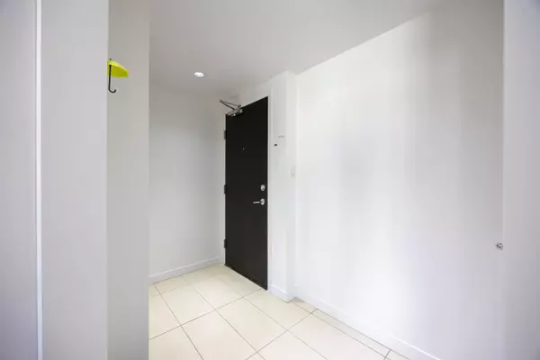 Burnaby, BC V5E 0A9,7225 Acorn AVE #201