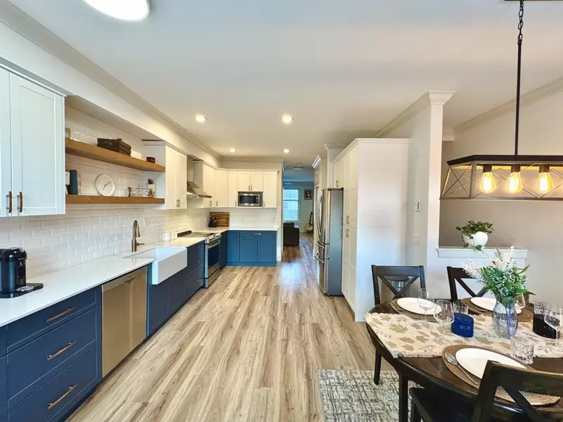 33860 Marshall RD #17, Abbotsford, BC V2S 0E8