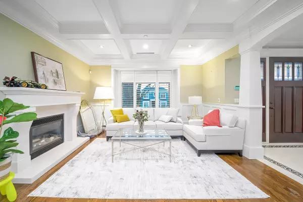 3838 W 15th AVE, Vancouver, BC V6R 2Z9