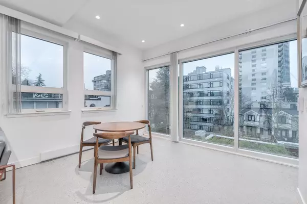 Vancouver, BC V6E 1H1,1170 Barclay Street #305