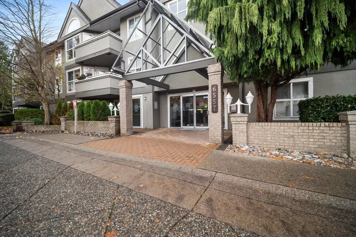 Surrey, BC V3W 1E7,6557 121 ST #110