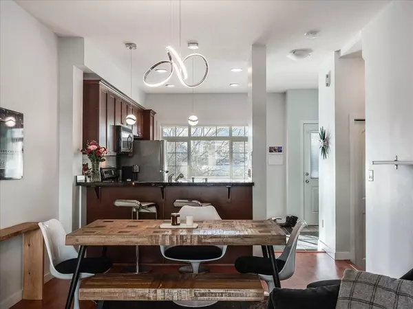 Surrey, BC V4N 0C8,6852 193 ST #18