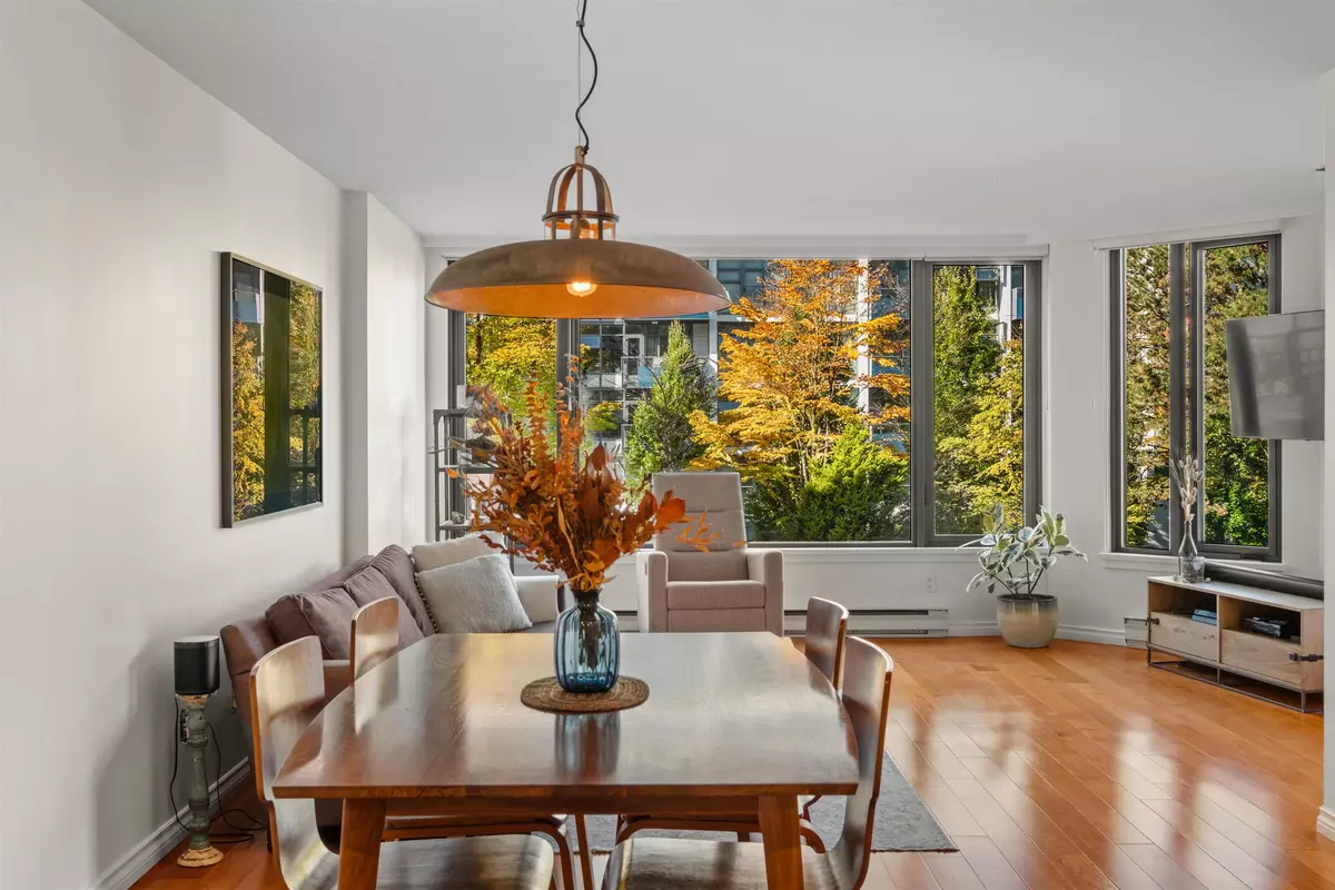 Vancouver, BC V6J 5E7,2201 Pine ST #301