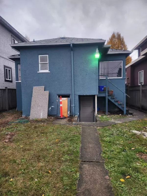Vancouver, BC V5W 2G5,266 E 49th AVE