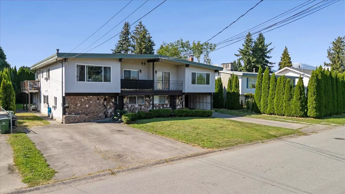 Chilliwack, BC V2P 6G8,9225 James ST