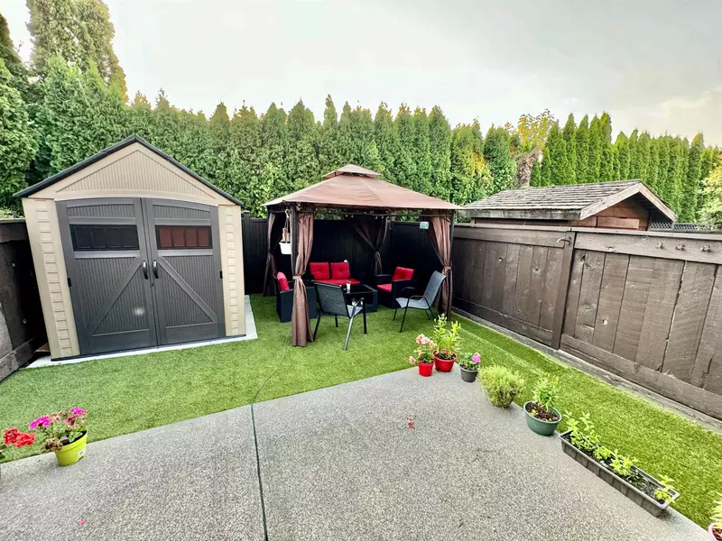 9462 Prince Charles BLVD #222, Surrey, BC V3V 1S6