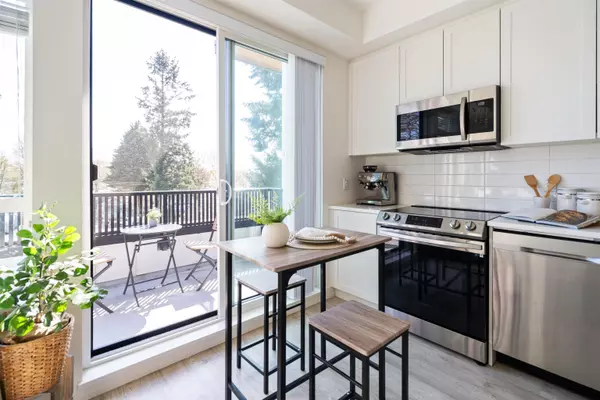 Port Coquitlam, BC V3B 0T3,2160 Grant AVE #404