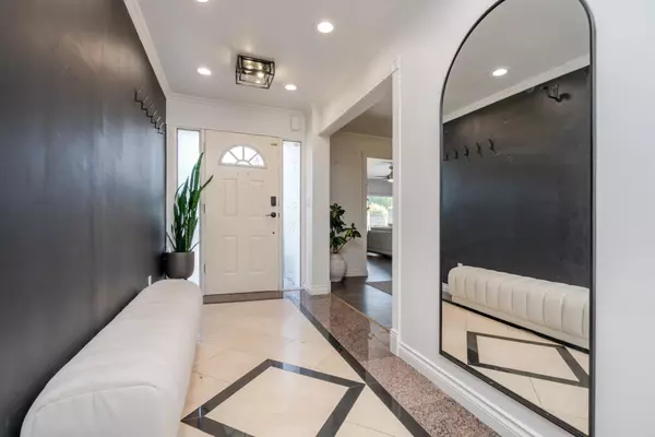 Delta, BC V4M 1B8,5365 1st AVE