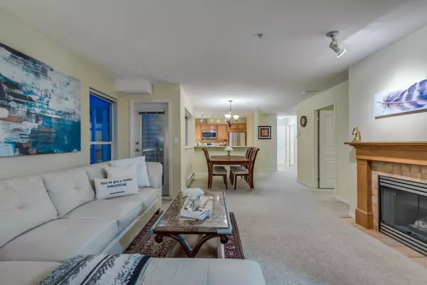 Vancouver, BC V6K 4T3,2929 W 4th AVE #317