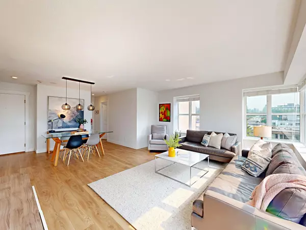 North Vancouver, BC V7L 3G2,1555 Eastern AVE #603