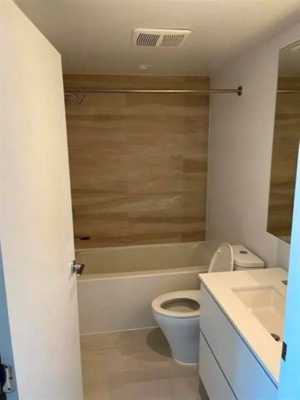 Surrey, BC V3T 0P8,13655 Fraser HWY #2502