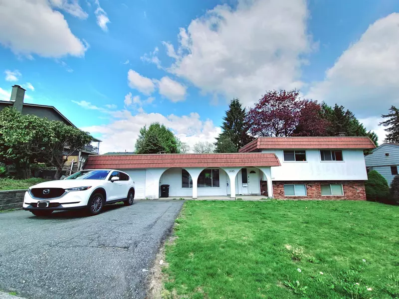 5685 Forest ST, Burnaby, BC V5G 1X5