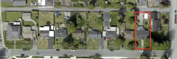 729 Ivy AVE, Coquitlam, BC V3J 2J1