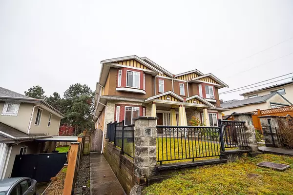 New Westminster, BC V3M 4R3,528 Sixteen ST