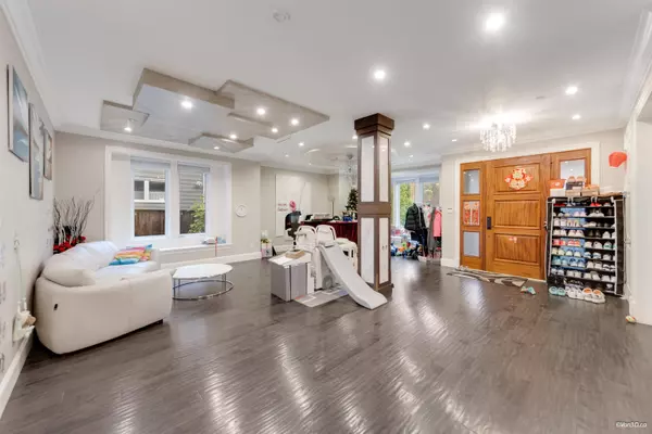 Vancouver, BC V6N 3L9,3029 W 45th AVE