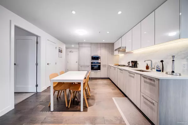 Richmond, BC V6X 0V2,8160 Mcmyn WAY #912