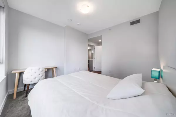 8160 Mcmyn WAY #912 Richmond, BC V6X 0V2