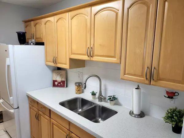 Richmond, BC V7C 4C3,8880 No. 1 RD #218