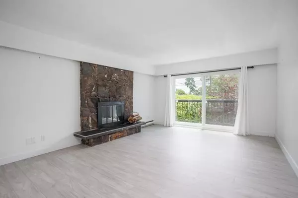 North Vancouver, BC V7P 1W9,1564 Hope RD