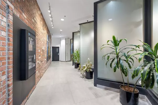 Vancouver, BC V6B 2Y5,1238 Homer ST #401