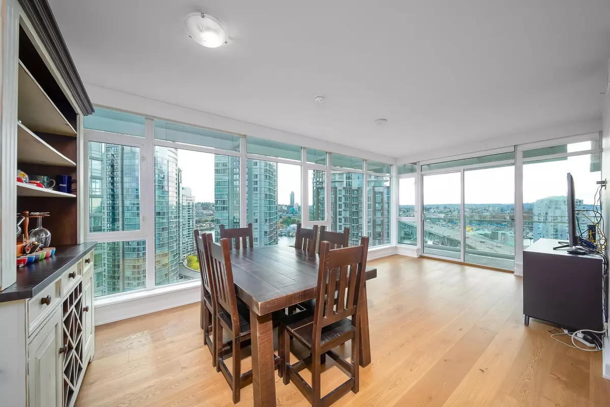 Vancouver, BC V6B 0L1,1372 Seymour ST #2108