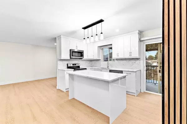 Surrey, BC V4C 3B2,11633 87a AVE