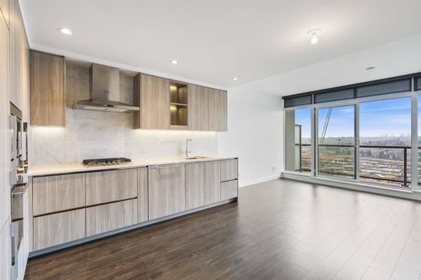 4720 Lougheed HWY #2410, Burnaby, BC V5C 0M8