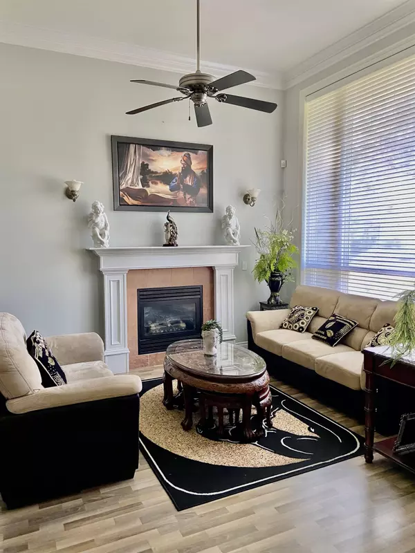 Surrey, BC V4N 3K8,16072 96a AVE