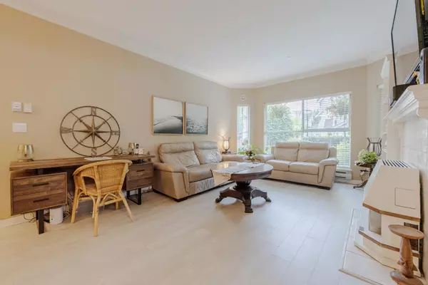 Pitt Meadows, BC V3Y 2P6,12464 191b ST #111