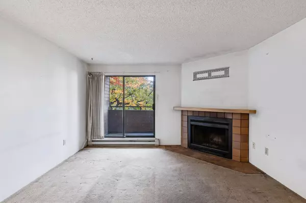 Richmond, BC V6Y 3E4,7293 Moffatt RD #254