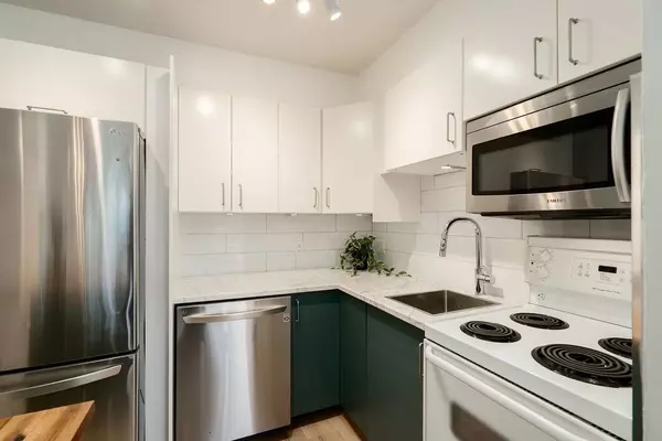 Port Moody, BC V3H 1M3,1009 Clarke RD