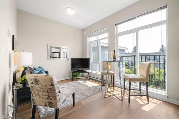 Surrey, BC V3T 0G2,13728 108 AVE #513