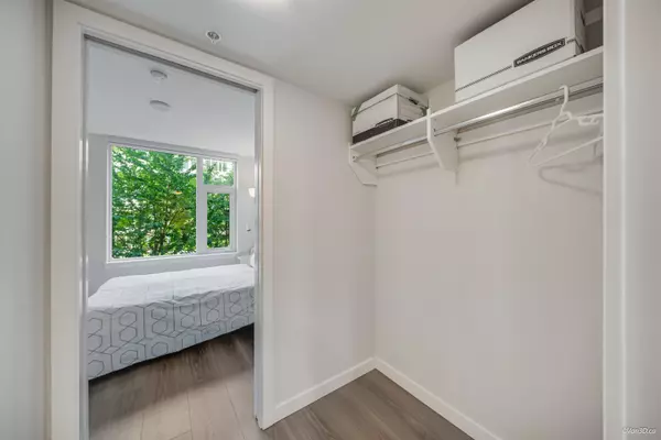 Richmond, BC V6X 0T4,8699 Hazelbridge WAY #617